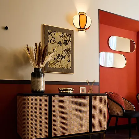 Maison Luxury Pantheon *